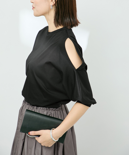 VERMEIL par iena（ヴェルメイユパーイエナ）の「ショールスリットカットソー（Tシャツ/カットソー・レディース・ホワイト/ブラック/チャコールグレー・FREE）」の5枚目の写真