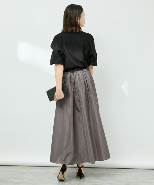 VERMEIL par iena（ヴェルメイユパーイエナ）の「ショールスリットカットソー（Tシャツ/カットソー・レディース・ホワイト/ブラック/チャコールグレー・FREE）」の8枚目の写真