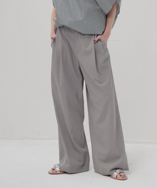 DRESSLAVE(ドレスレイブ)の「chambray effortless wide pants(シャンブレーエフォートレスワイドパンツ)(スラックス・レディース・ホワイト/トップグレー/ブラック・36/38)」の1枚目の写真