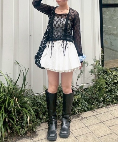 nemne store(ネンネストア)の「ギャザーレースシアートップス(シャツ/ブラウス・レディース・サックスブルー/オフホワイト/ブラック系・SMALL/MEDIUM)」の6枚目の写真