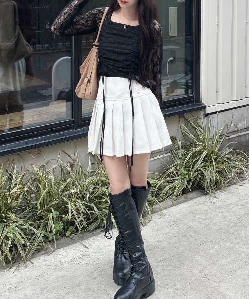 nemne store(ネンネストア)の「ギャザーレースシアートップス(シャツ/ブラウス・レディース・サックスブルー/オフホワイト/ブラック系・SMALL/MEDIUM)」の5枚目の写真