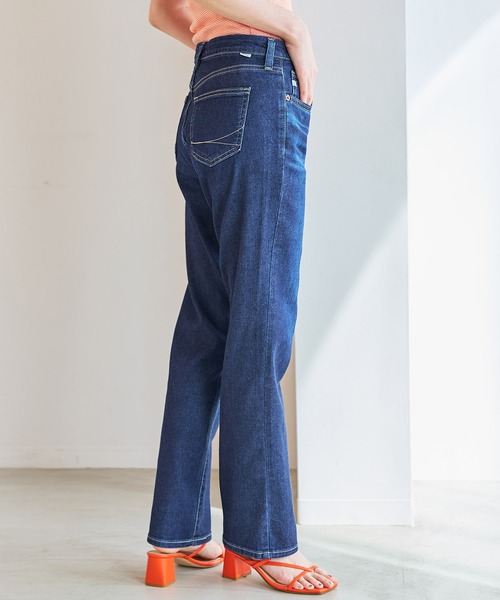 SOMETHING(サムシング)の「SOMETHING SUMMER COOL 涼しいストレートデニムパンツ【涼】(デニムパンツ・レディース・ダークインディゴブルー/ライトカーキ/ブルー・26/27/28/29/30)」の5枚目の写真