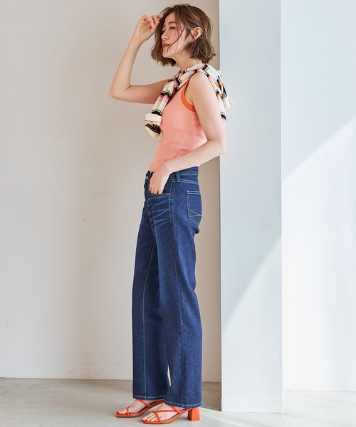 SOMETHING(サムシング)の「SOMETHING SUMMER COOL 涼しいストレートデニムパンツ【涼】(デニムパンツ・レディース・ダークインディゴブルー/ライトカーキ/ブルー・26/27/28/29/30)」の11枚目の写真