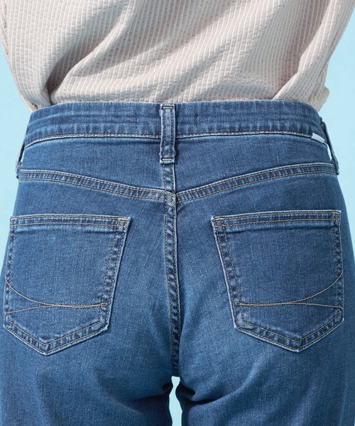SOMETHING(サムシング)の「SOMETHING SUMMER COOL 涼しいストレートデニムパンツ【涼】(デニムパンツ・レディース・ダークインディゴブルー/ライトカーキ/ブルー・26/27/28/29/30)」の18枚目の写真