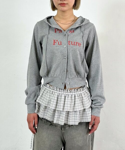 WHO'S WHO gallery(フーズフーギャラリー)の「PAST FUTUREロゴパーカー(パーカー・レディース・サックスブルー/グレー/オフホワイト・FREE)」の11枚目の写真