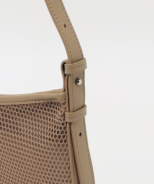 UNITED ARROWS(ユナイテッドアローズ)の「COMFY メッシュ ミニショルダーバッグ(ショルダーバッグ・レディース・ブラック/ベージュ・FREE)」の10枚目の写真