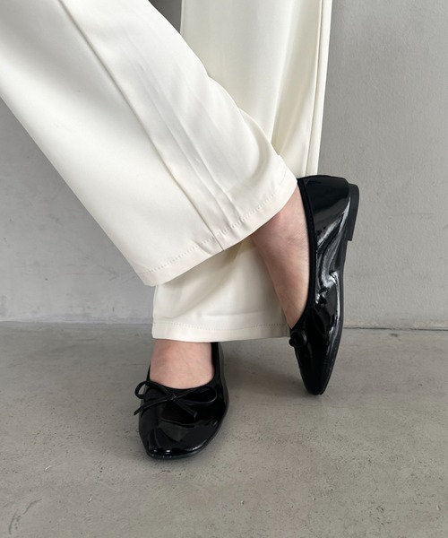 MYMOOD.（マイムード）の「エナメル リボンパンプス ローヒールパンプス（パンプス・レディース・ブラック/レッド・23.5cm/24.5cm）」の13枚目の写真