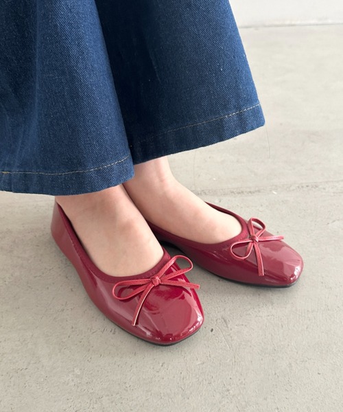 MYMOOD.（マイムード）の「エナメル リボンパンプス ローヒールパンプス（パンプス・レディース・ブラック/レッド・23.5cm/24.5cm）」の18枚目の写真