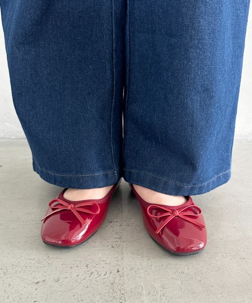 MYMOOD.（マイムード）の「エナメル リボンパンプス ローヒールパンプス（パンプス・レディース・ブラック/レッド・23.5cm/24.5cm）」の21枚目の写真