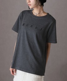 刺繍フロントロゴTシャツ