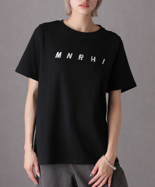 Girly Doll(ガーリードール)の「刺繍フロントロゴTシャツ(Tシャツ/カットソー・レディース・ブラック/ダークグレー/ホワイト・F)」の3枚目の写真
