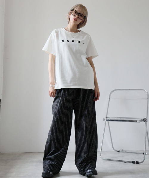 Girly Doll(ガーリードール)の「刺繍フロントロゴTシャツ(Tシャツ/カットソー・レディース・ブラック/ダークグレー/ホワイト・F)」の6枚目の写真
