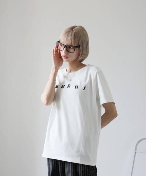 Girly Doll(ガーリードール)の「刺繍フロントロゴTシャツ(Tシャツ/カットソー・レディース・ブラック/ダークグレー/ホワイト・F)」の9枚目の写真