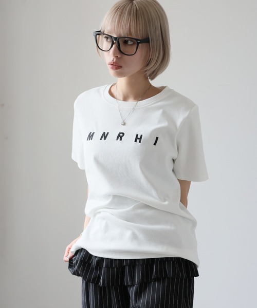 Girly Doll(ガーリードール)の「刺繍フロントロゴTシャツ(Tシャツ/カットソー・レディース・ブラック/ダークグレー/ホワイト・F)」の11枚目の写真