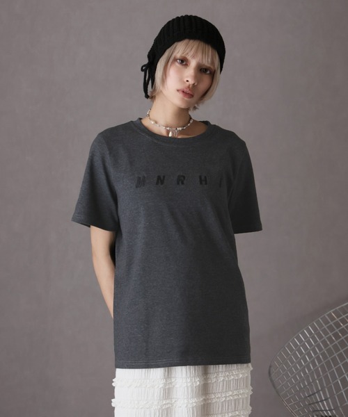 Girly Doll(ガーリードール)の「刺繍フロントロゴTシャツ(Tシャツ/カットソー・レディース・ブラック/ダークグレー/ホワイト・F)」の16枚目の写真