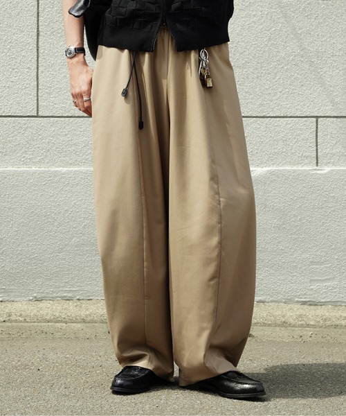 Bleme（ブレム）の「ワイド イージーパンツ ベルトループ付き（その他パンツ・メンズ・ブラック/グレー/ベージュ・S/M/L/XL）」の2枚目の写真