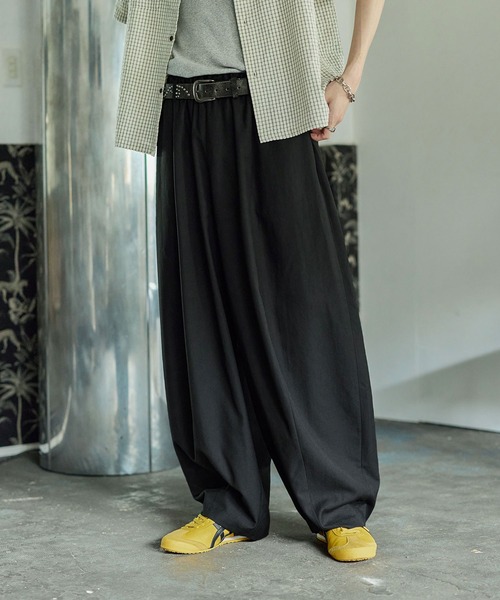 Bleme（ブレム）の「ワイド イージーパンツ ベルトループ付き（その他パンツ・メンズ・ブラック/グレー/ベージュ・S/M/L/XL）」の4枚目の写真