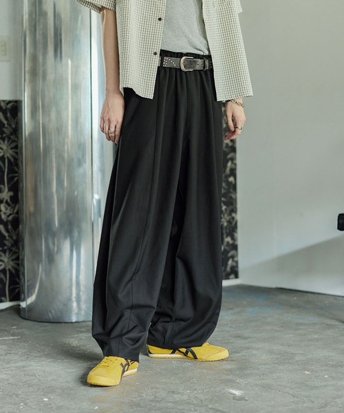 Bleme（ブレム）の「ワイド イージーパンツ ベルトループ付き（その他パンツ・メンズ・ブラック/グレー/ベージュ・S/M/L/XL）」の5枚目の写真