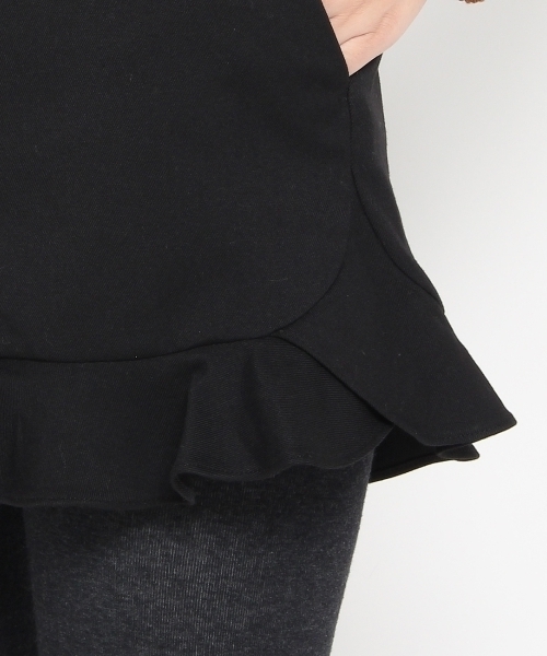 THE EMPORIUM（ジエンポリアム）の「フリルショートパンツ（その他パンツ・レディース・グレー/ブラック・38/40）」の7枚目の写真