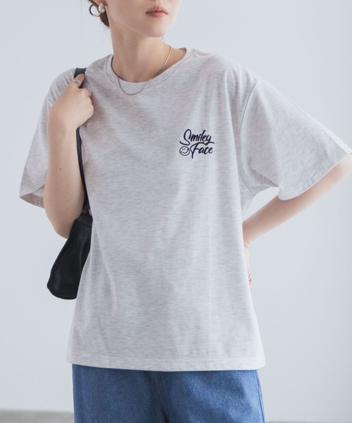 Smileyさん専用　新入学用品オーダー セール】SMILEY FACE フラワーTシャツ（Tシャツ/カットソー