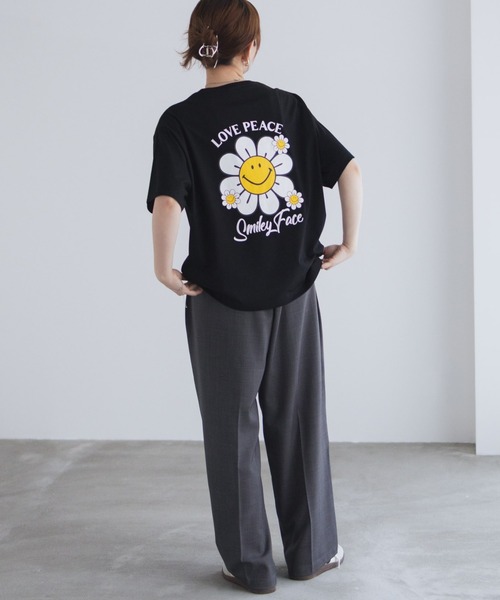 Smileyさん専用　新入学用品オーダー セール】SMILEY FACE フラワーTシャツ（Tシャツ/カットソー