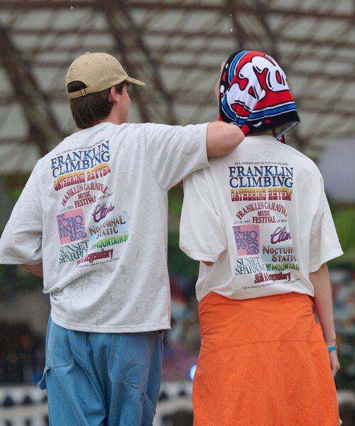 Franklin Climbing（フランクリンクライミング）の「【Franklin Climbing】 バックプリントフェスロゴTEE　多色柄（Tシャツ/カットソー・メンズ・ピンク/ライトグレー/オフホワイト・LARGE/MEDIUM）」の4枚目の写真