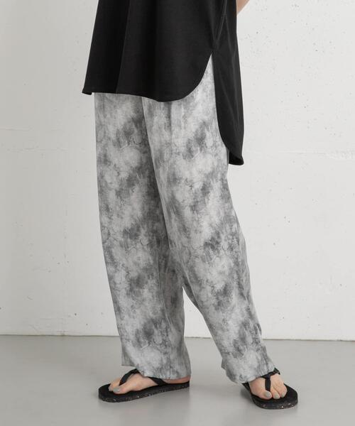 EKAL（エカル）の「プリントイージーパンツ（その他パンツ・レディース・グレー/ダークグレー・ONE）」の3枚目の写真