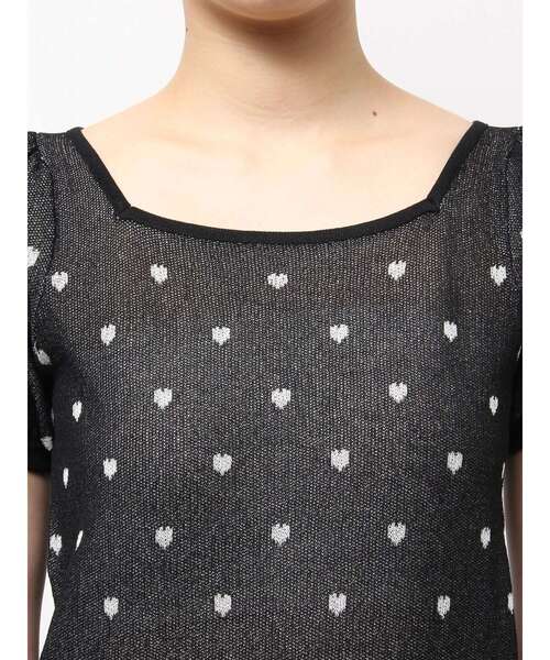 CALNAMUR(カルナムール)の「ハートジャガードコンパクトニット(Tシャツ/カットソー・レディース・レッド/グレー/ブラック・FREE)」の4枚目の写真