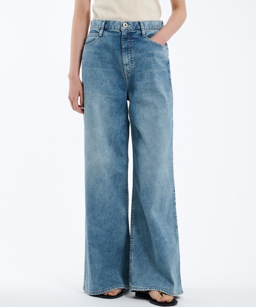 PUBLIC TOKYO(パブリックトウキョウ)の「PUBLICDENIM COOL WIDE(デニムパンツ・レディース・ライトグレー/ライトブルー・2/3/1)」の3枚目の写真