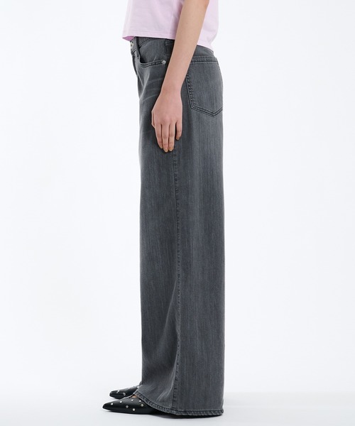 PUBLIC TOKYO(パブリックトウキョウ)の「PUBLICDENIM COOL WIDE(デニムパンツ・レディース・ライトグレー/ライトブルー・2/3/1)」の15枚目の写真