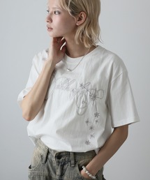 エンブロイダリーロゴデザインTシャツ