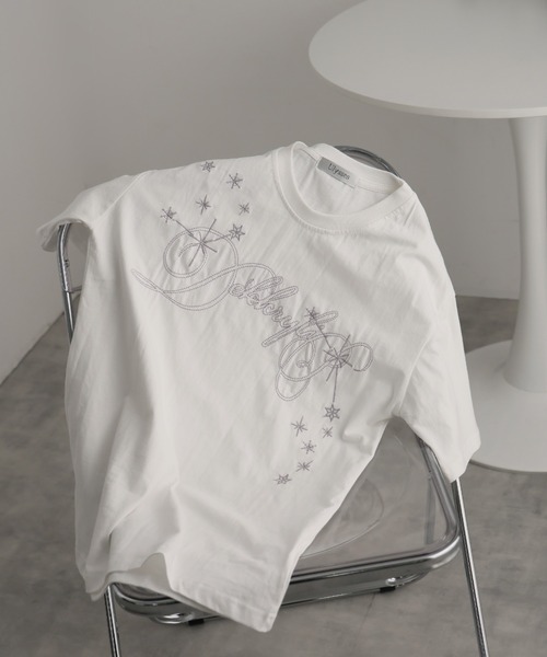 Ulysses（ユリシス）の「エンブロイダリーロゴデザインＴシャツ（Tシャツ/カットソー・レディース・ホワイト・L/M）」の3枚目の写真