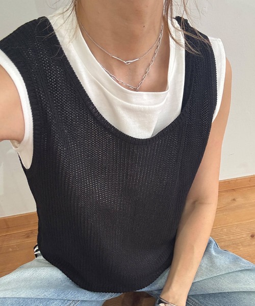 ISOOK（アイスー）の「ニットベスト＆ノースリーブTシャツセット (chiica original) / 2点セット サマーニット シアーニット タンクトップ 夏（ベスト・レディース・ブラック/ホワイト/ベージュ・FREE）」の4枚目の写真