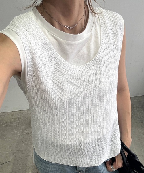 ISOOK（アイスー）の「ニットベスト＆ノースリーブTシャツセット (chiica original) / 2点セット サマーニット シアーニット タンクトップ 夏（ベスト・レディース・ブラック/ホワイト/ベージュ・FREE）」の12枚目の写真
