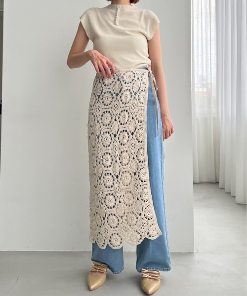 mysty woman(ミスティウーマン)の「クロシェラップオーバースカート 577947(スカート・レディース・ホワイト系その他/オフホワイト・FREE)」の15枚目の写真