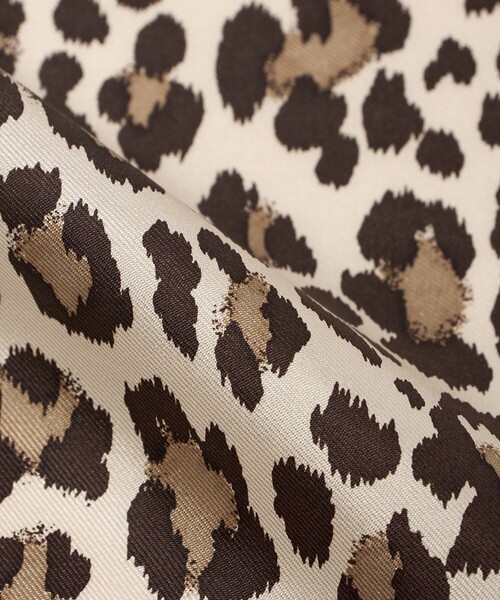 BEAUTY&YOUTH UNITED ARROWS（ビューティーアンドユースユナイテッドアローズ）の「シルク レオパード スカーフ（バンダナ/スカーフ・レディース・ブラック/ブラウン系・FREE）」の11枚目の写真