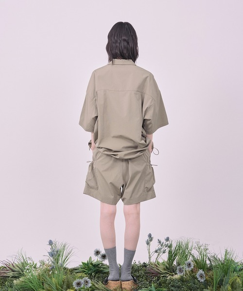 Nora Lily(ノラリリー)の「【Nora Lily】Drawcord Cubist S/S Pullover(シャツ/ブラウス・メンズ・ダークグレー/カーキ/アイボリー/パープル・FREE)」の15枚目の写真