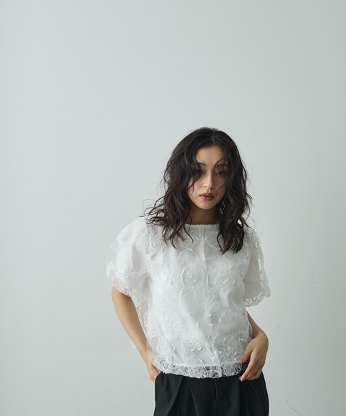 Lunea（ルネア）の「フラワーチュールレーストップス（シャツ/ブラウス・レディース・ブラック/ホワイト・FREE）」の22枚目の写真