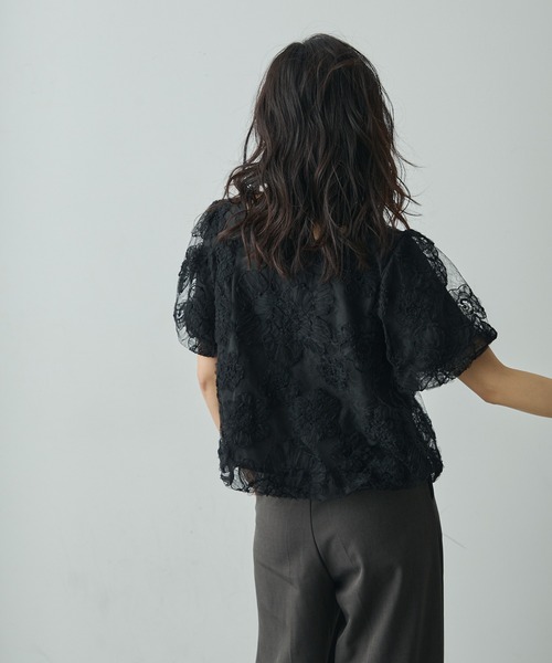 Lunea（ルネア）の「フラワーチュールレーストップス（シャツ/ブラウス・レディース・ブラック/ホワイト・FREE）」の10枚目の写真