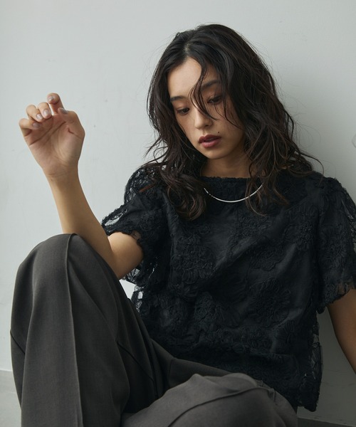 Lunea（ルネア）の「フラワーチュールレーストップス（シャツ/ブラウス・レディース・ブラック/ホワイト・FREE）」の8枚目の写真