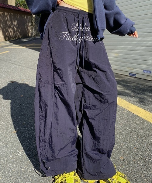 Vipoa（ヴィポア）の「front logo nylon pants（その他パンツ・レディース・グレー/ネイビー・FREE）」の8枚目の写真