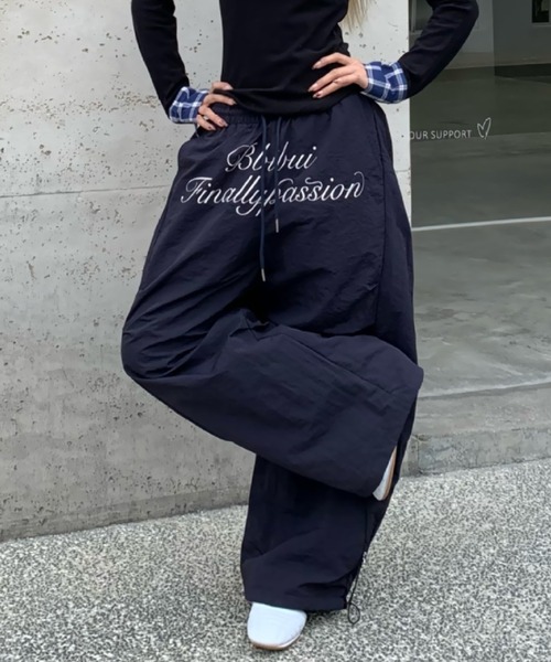 Vipoa（ヴィポア）の「front logo nylon pants（その他パンツ・レディース・グレー/ネイビー・FREE）」の5枚目の写真