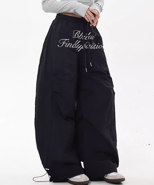 Vipoa（ヴィポア）の「front logo nylon pants（その他パンツ・レディース・グレー/ネイビー・FREE）」の9枚目の写真