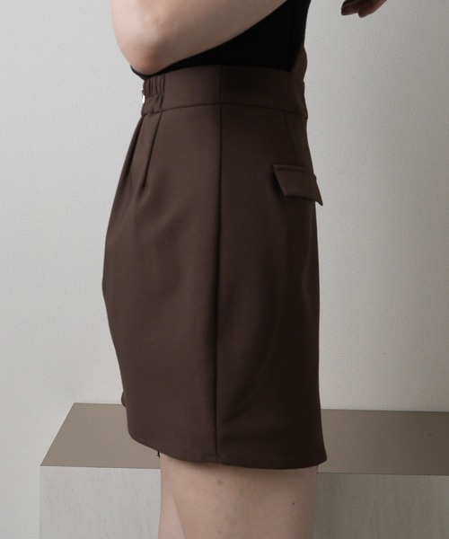 LIPSERVICE（リップサービス）の「アシメボタンラップショ－トパンツ（その他パンツ・レディース・ブラウン/ブラック/アイボリー・M/S）」の10枚目の写真