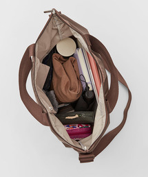 LeSportsac（レスポートサック）の「DELUXE ZIPTOP TOTE ダーク 