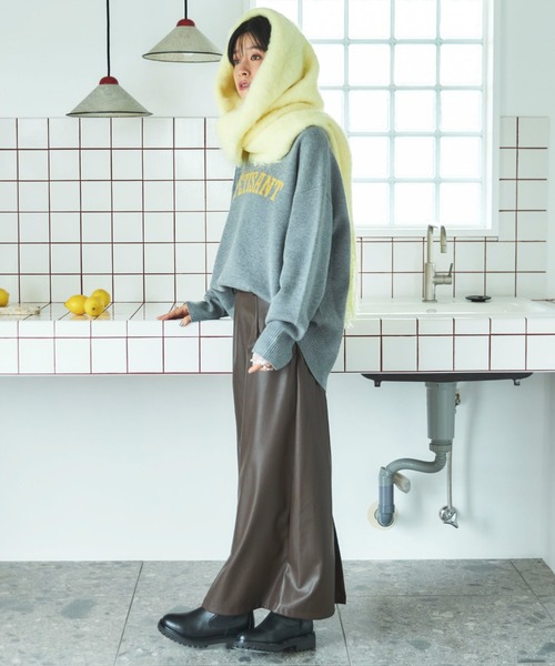 Doux archives（ドゥアルシーヴ）の「ストレッチレザータイトスカート（スカート・レディース・ブラック/ブラウン/モカ・36/38）」の7枚目の写真