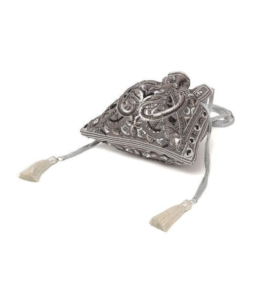 NE QUITTEZ PAS!(ヌキテパ)の「ne Quittez pas:エンブロイダリー ショルダー バッグ(ショルダーバッグ・レディース・グレー/ブラック・ONE SIZE)」の5枚目の写真