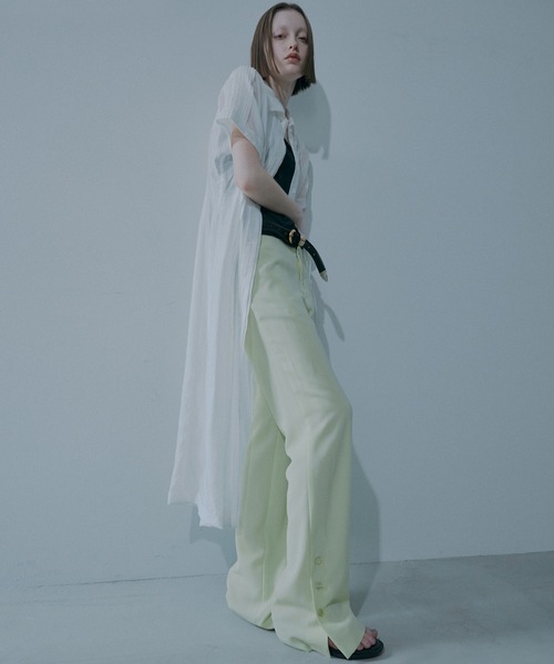 LE CIEL BLEU(ルシェルブルー)の「コンフィースリムフィットパンツ / Comfy Slim-Fit Pants(その他パンツ・レディース・ライトイエロー/ターコイズブルー/ホワイト・34/36/38)」の1枚目の写真
