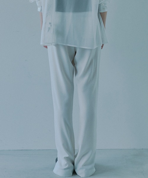 LE CIEL BLEU(ルシェルブルー)の「コンフィースリムフィットパンツ / Comfy Slim-Fit Pants(その他パンツ・レディース・ライトイエロー/ターコイズブルー/ホワイト・34/36/38)」の8枚目の写真