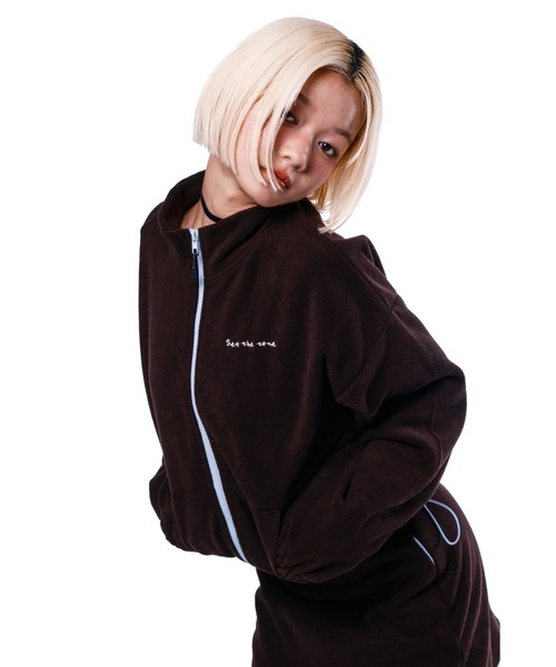 Smyeon(スミョン)の「Fleece zip blouson/フリースジップバイカラーブルゾン(ブルゾン・レディース・グレー/ブラウン/ブラック・FREE)」の19枚目の写真
